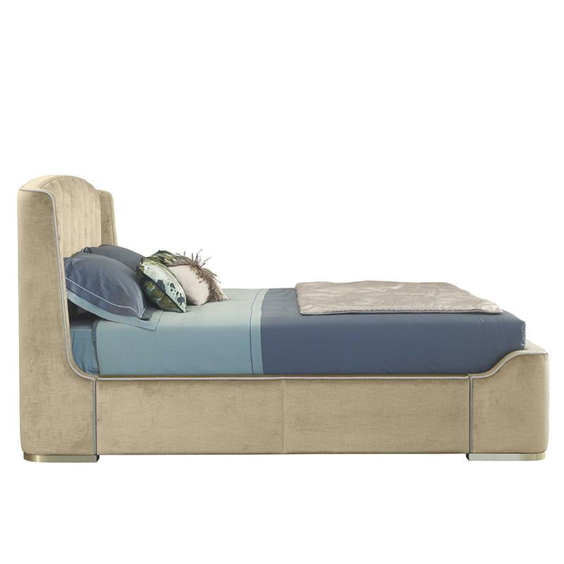 ZAFFIRO Leather bed with upholstered headboard