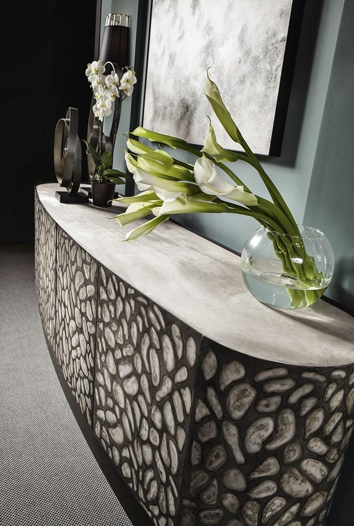 MIRTO Wooden sideboard with doors