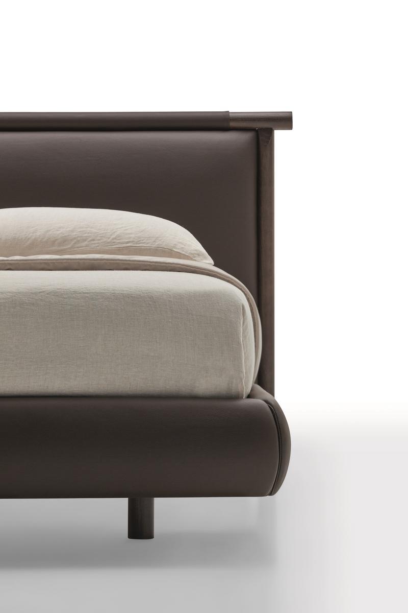 NATHAN Leather bed with upholstered headboard