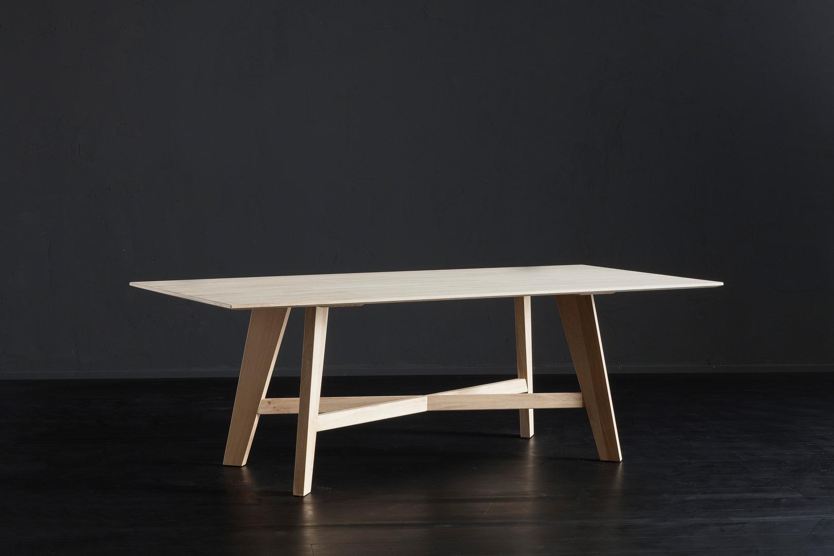 BARCELLONA + PECHINO Rectangular wooden dining table
