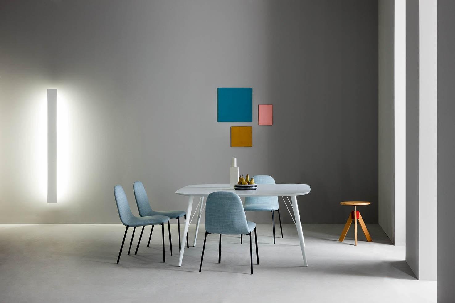 SANTIAGO Solid wood dining table