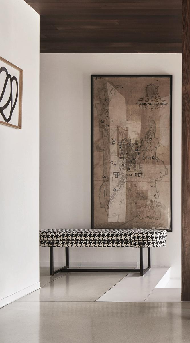 SIGMUND Upholstered fabric bench