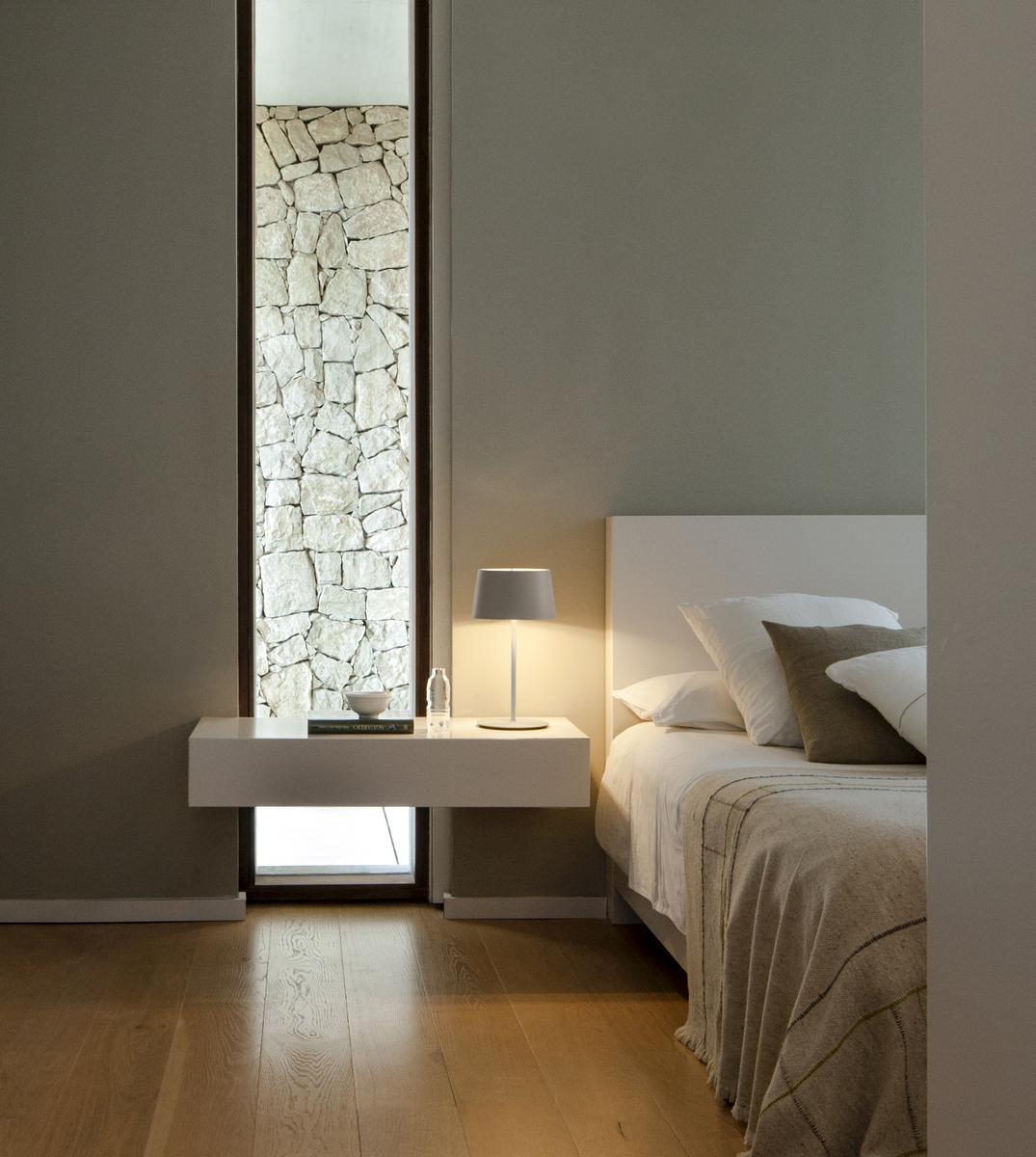 WARM Methacrylate table lamp