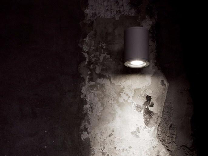 CHILLOUT LED adjustable metal wall lamp