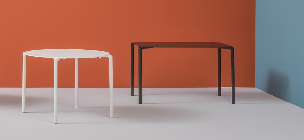 JUMP TJ3 Stackable round table