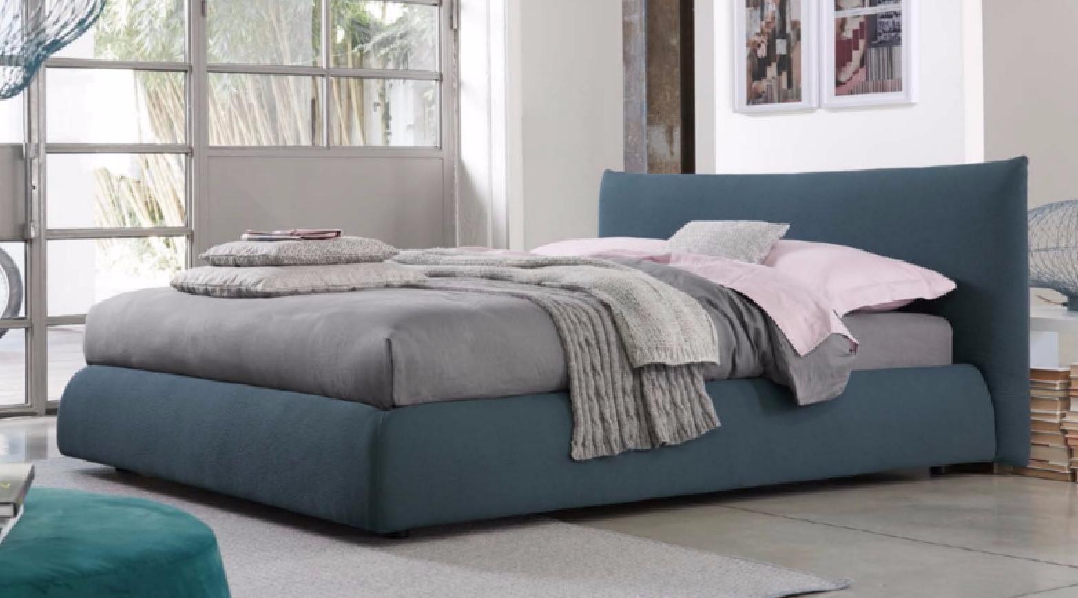 PILLOW Fabric bed with high headboard
