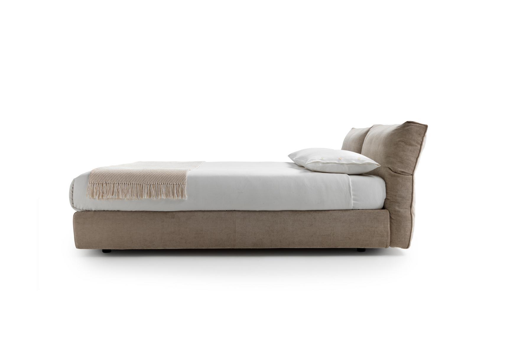 NEWBRIDGE SOFT Upholstered fabric storage bed