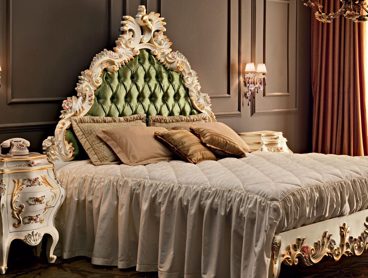 11207 Double bed with upholstered headboard