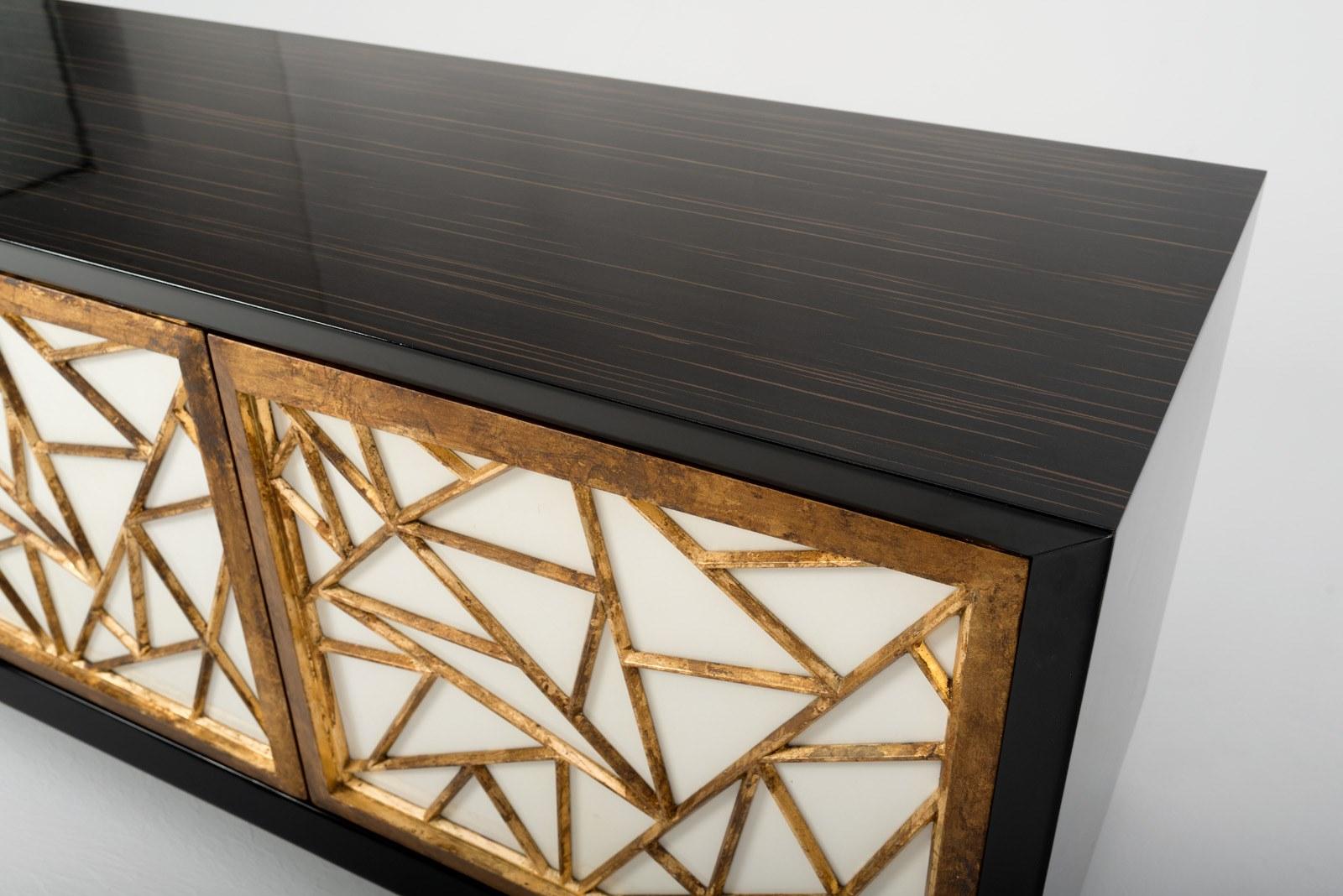 GILLO Ebony sideboard with doors
