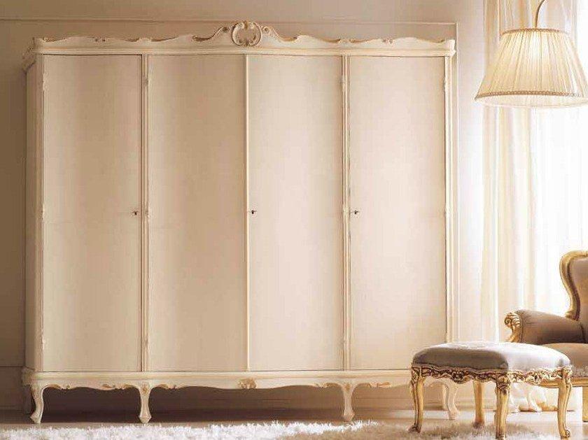 TIFFANY Wardrobe