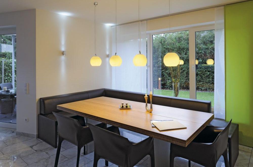 SUN Metal pendant lamp in a contemporary style