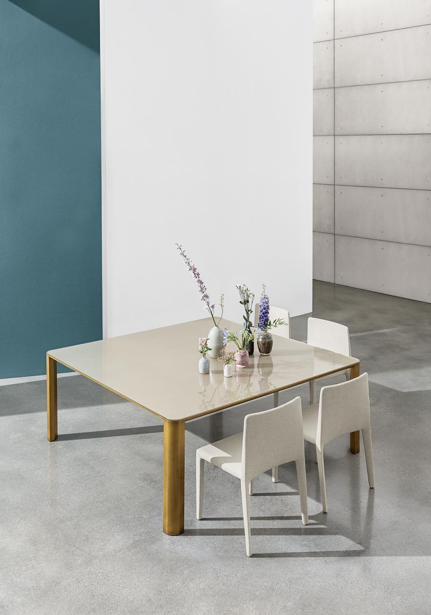 KODO Square glass table