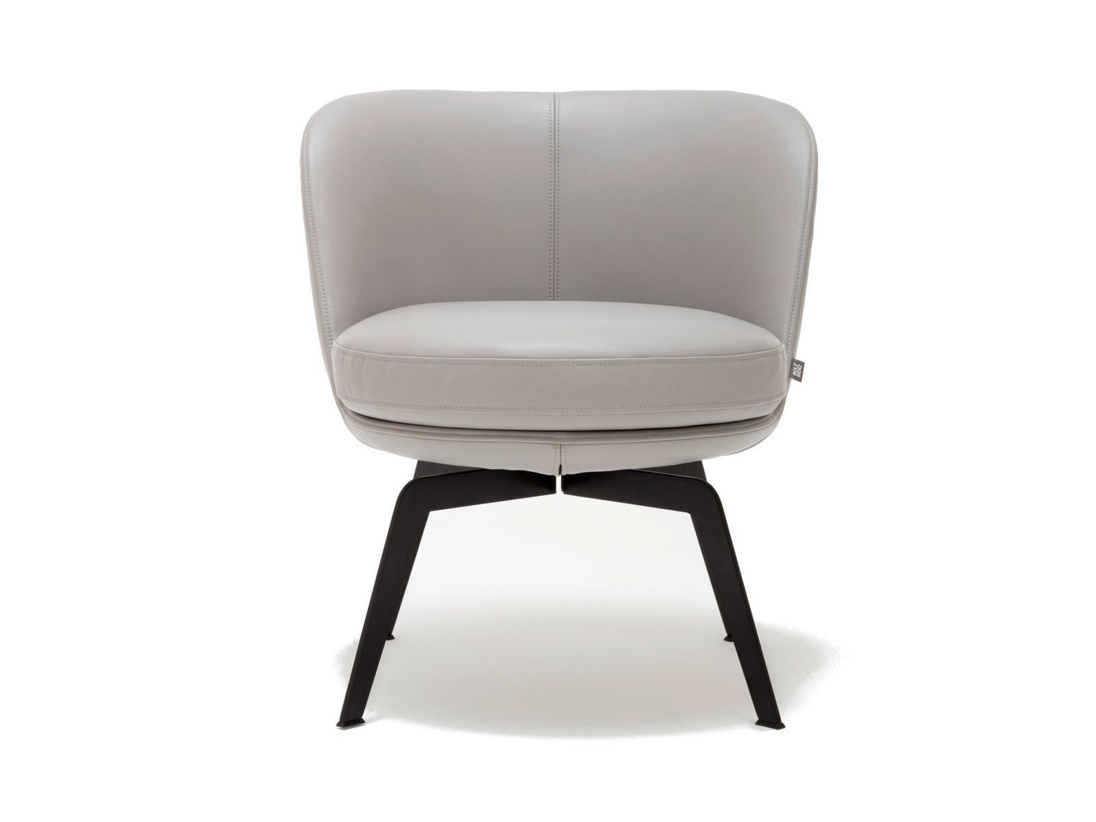 562 Leather easy chair