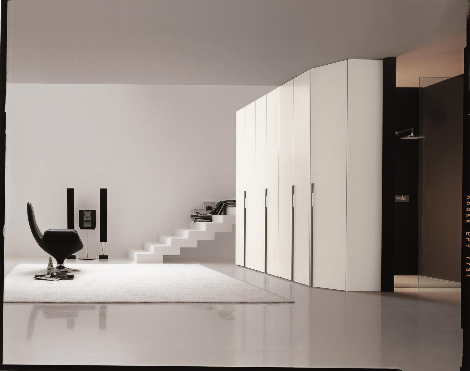 FURNISHED SPACES Sectional wardrobe