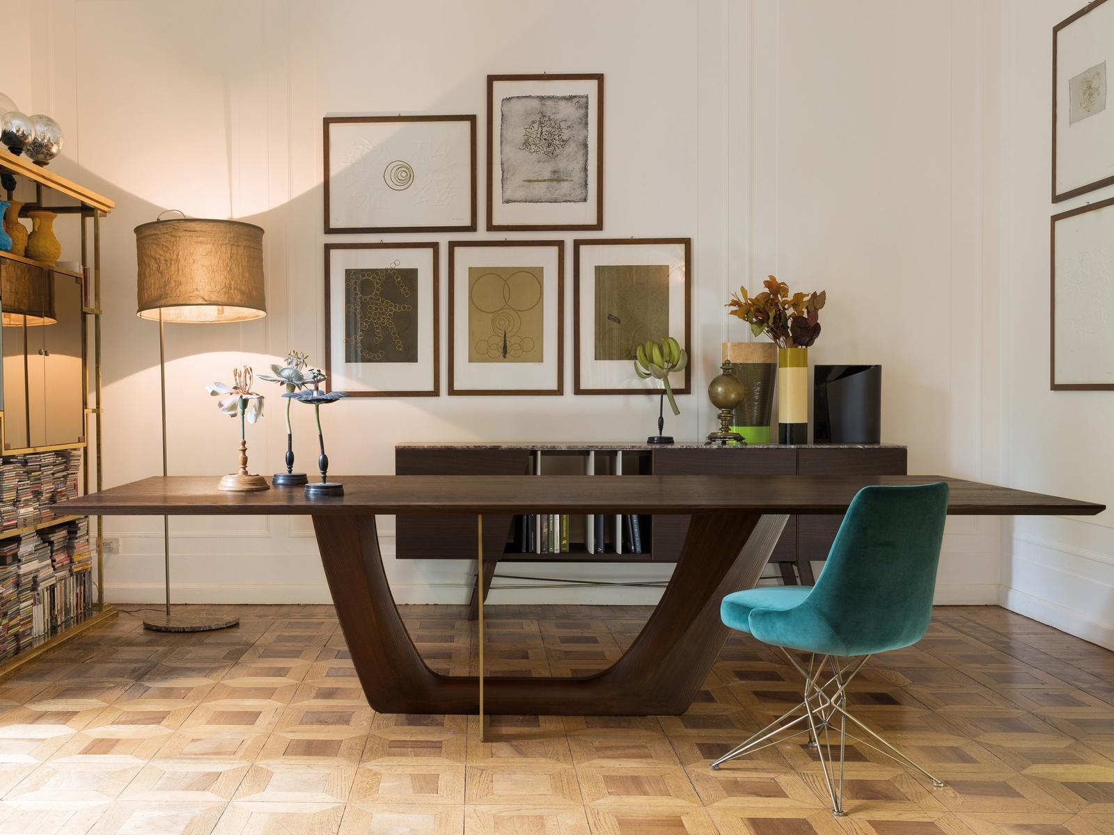 GREENWICH Sucupira table