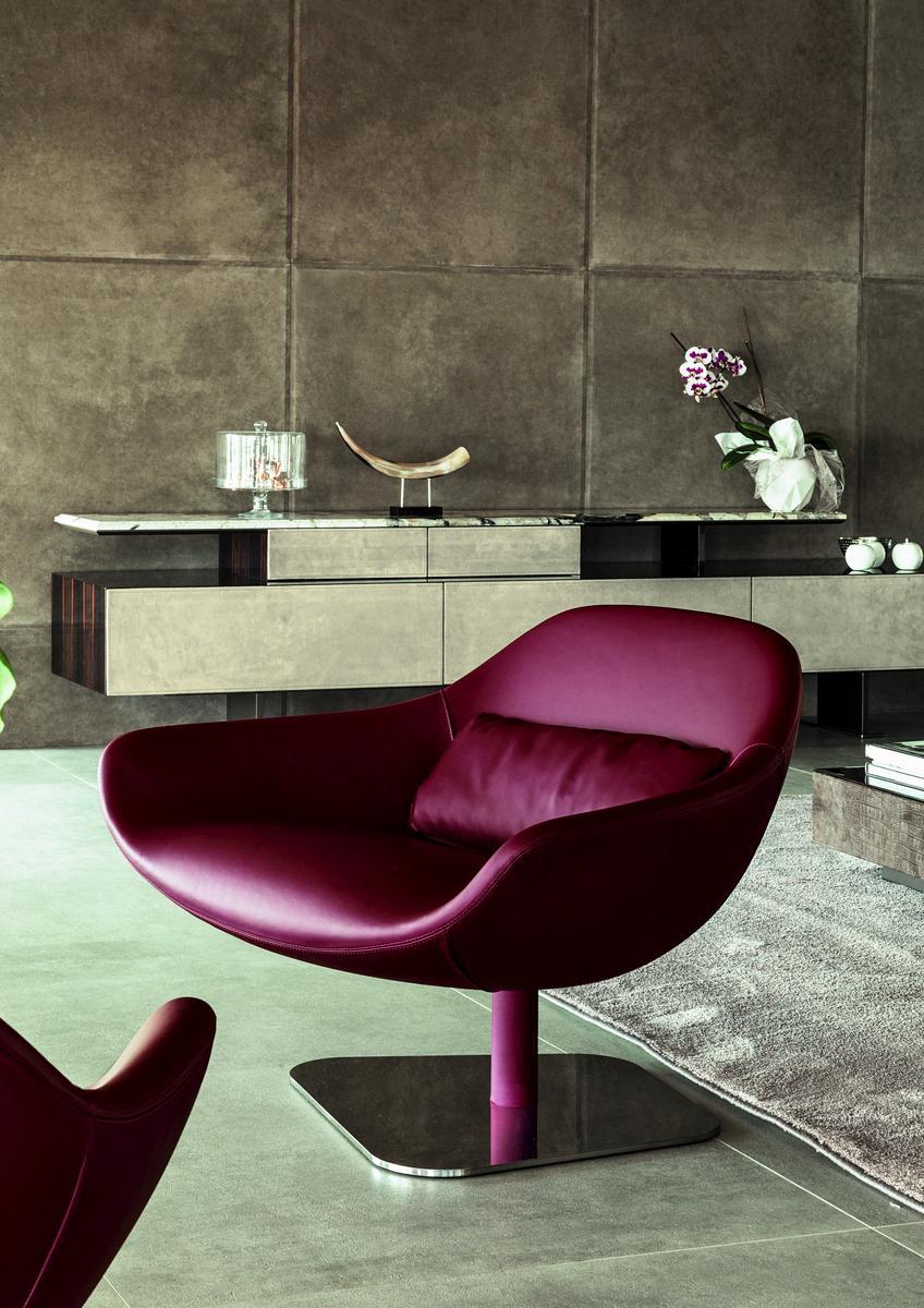 MEREDITH Nabuk armchair