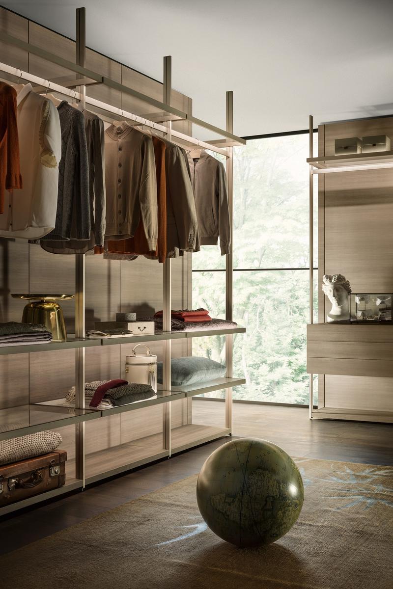HANGAR Sectional custom walk-in wardrobe