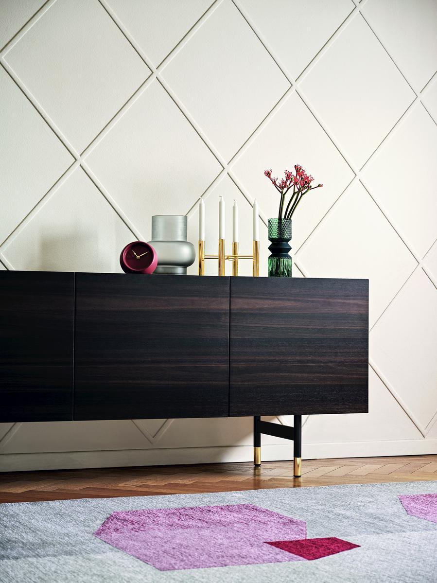 HORIZON Wood veneer sideboard with doors