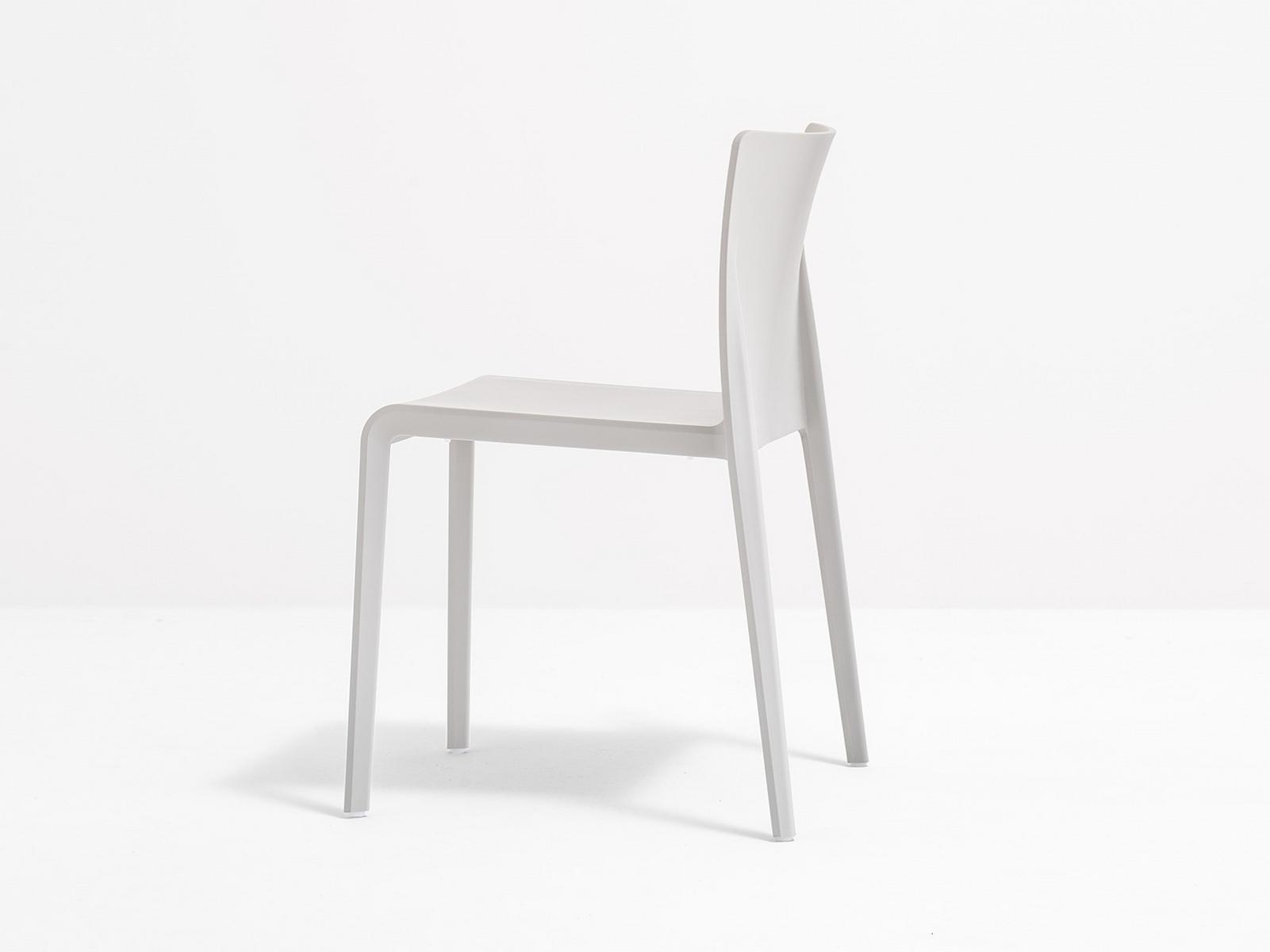 VOLT 670 Polypropylene chair
