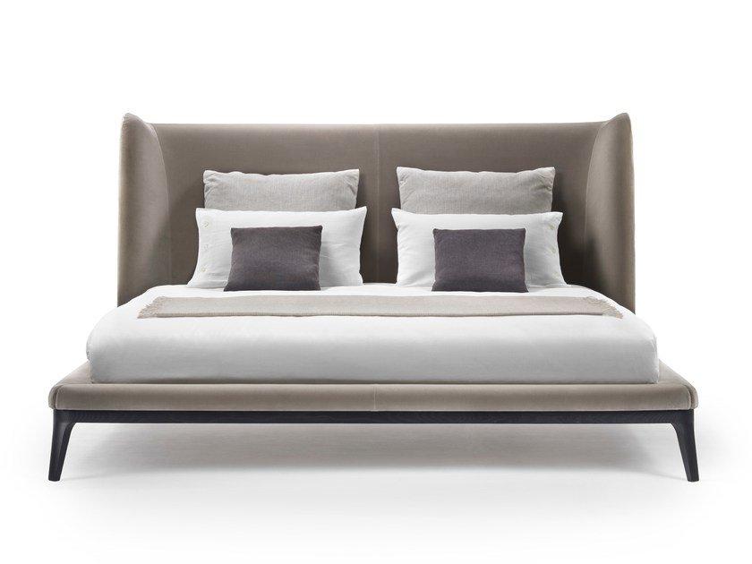 DRAGONFLY Bed with high headboard