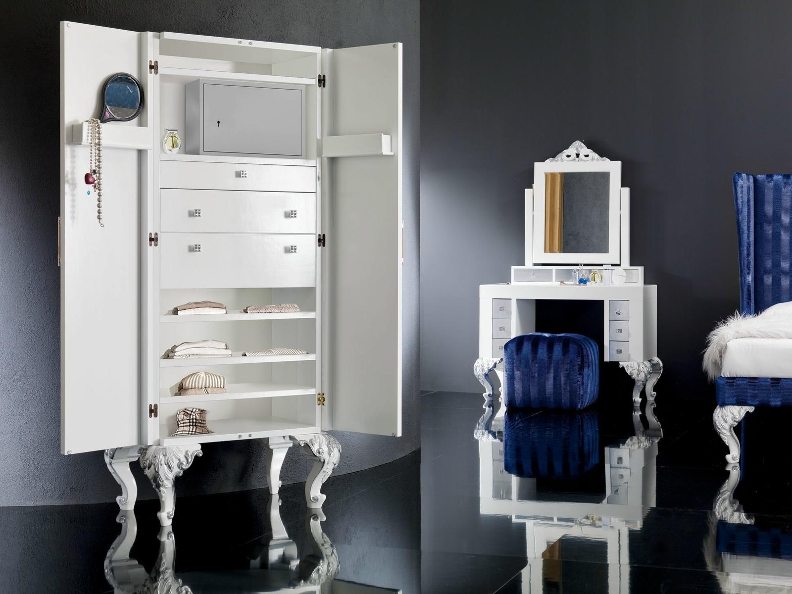 MINIMAL BAROQUE Wardrobe