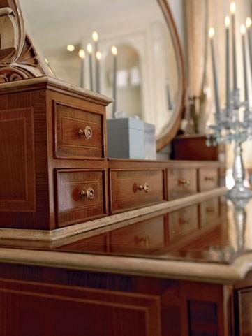 ROMANZA Custom wooden walk-in wardrobe