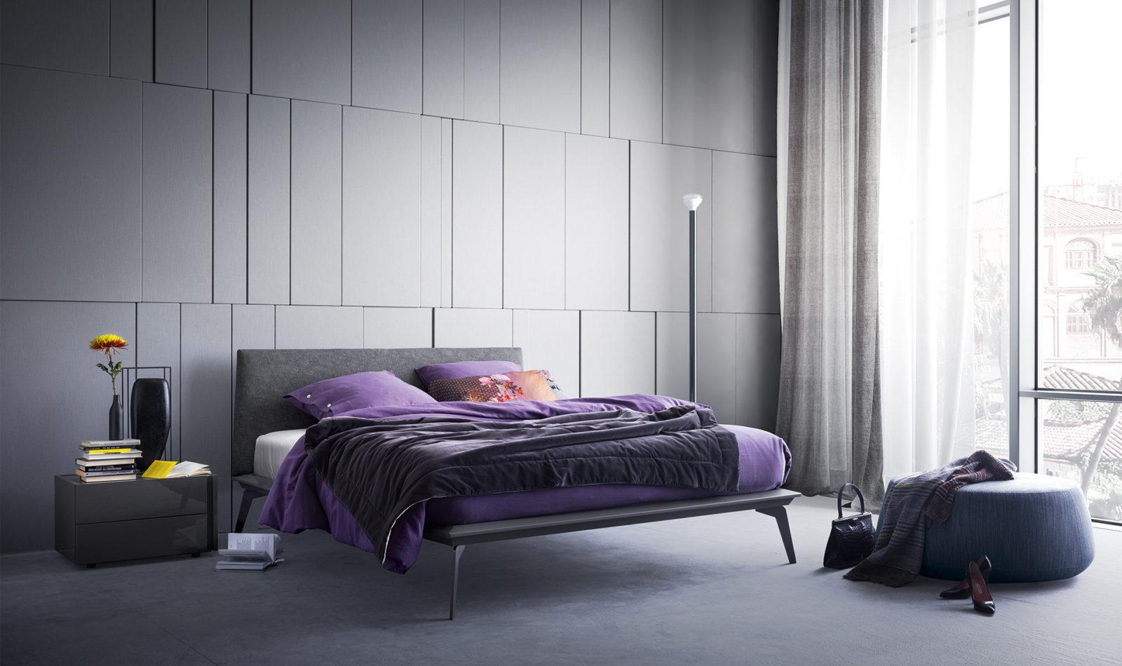 XILO Lacquered bed