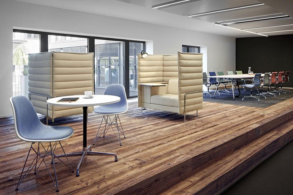 DSR Upholstered fabric chair