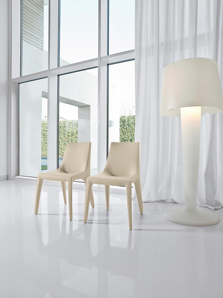 TIP TOE Upholstered leather chair