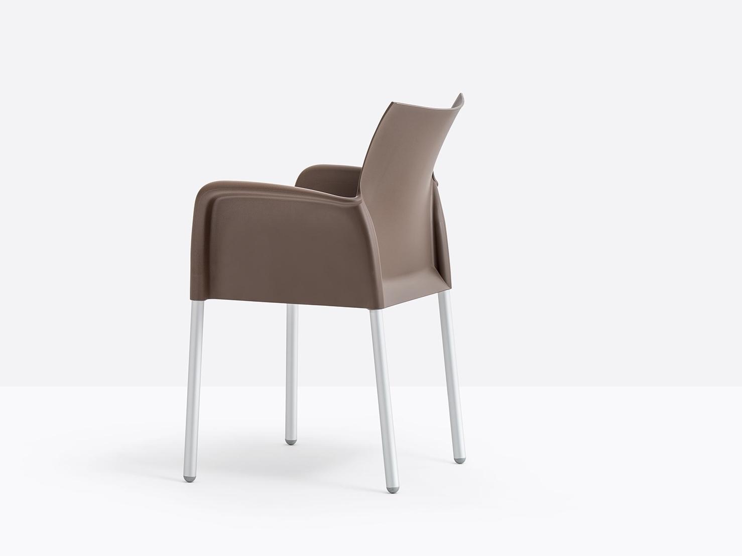 ICE 850 Polypropylene chair with armrests