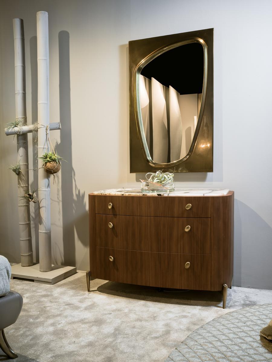 LAPETO Walnut chest of drawers