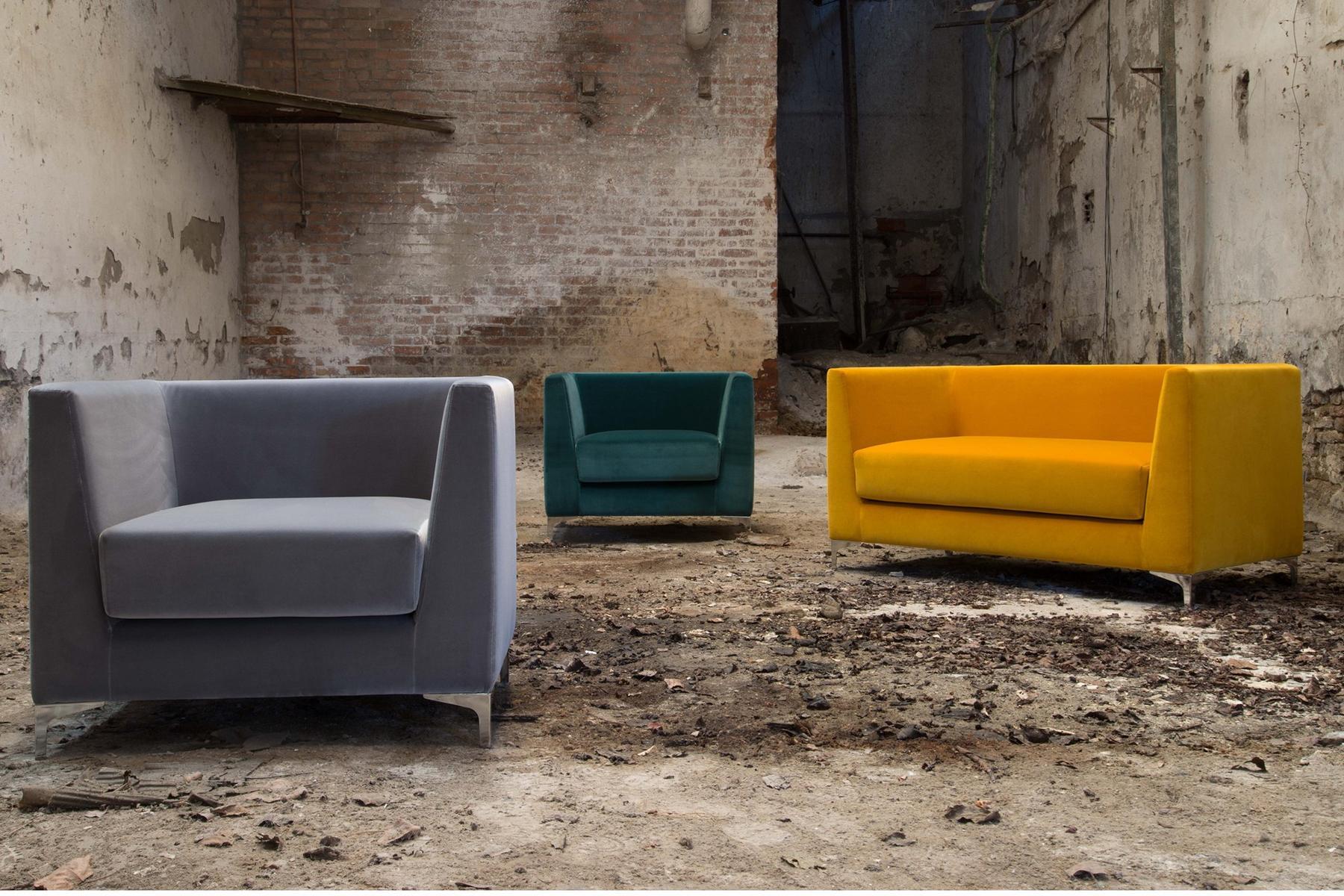 LINCOLN Upholstered armchair with armrests