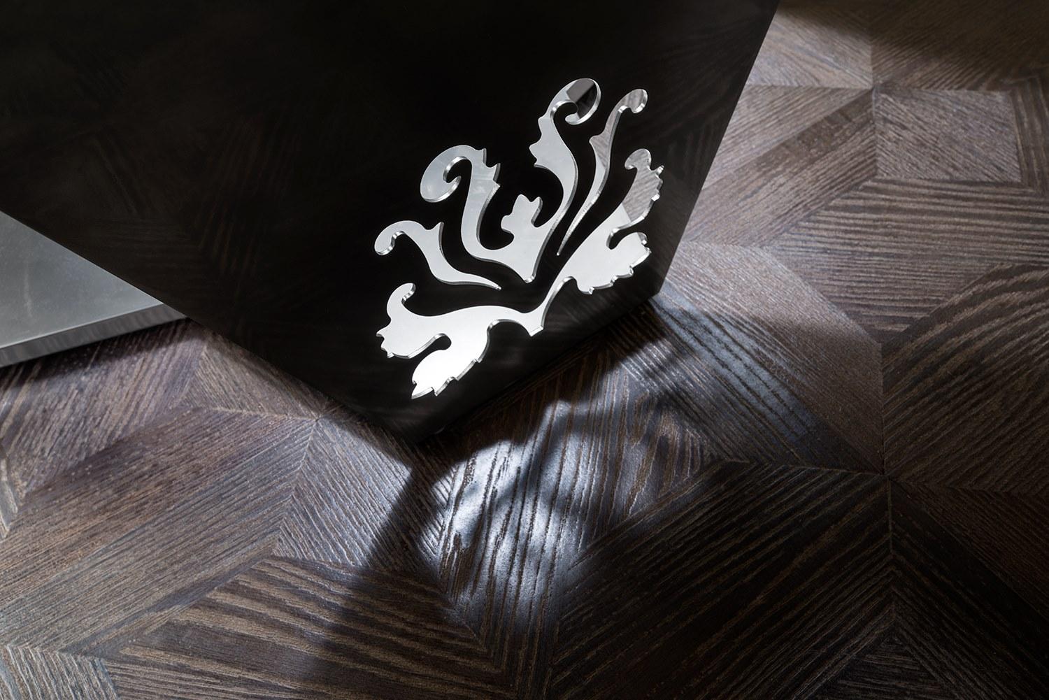 MACRAMÉ Square iron high side table