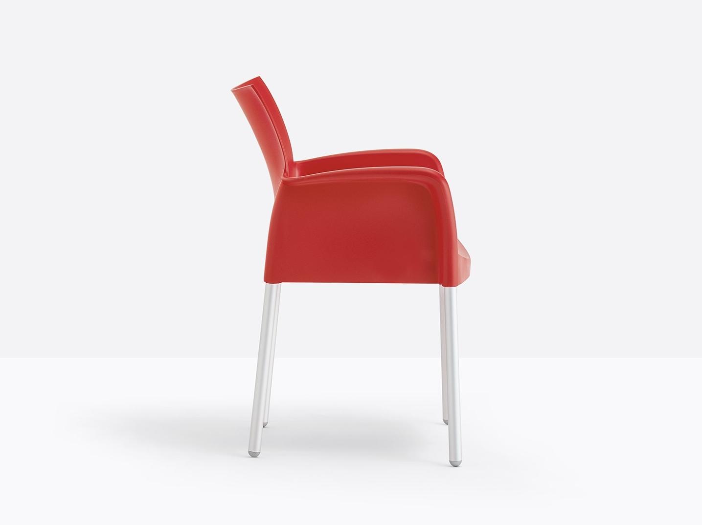ICE 850 Polypropylene chair with armrests