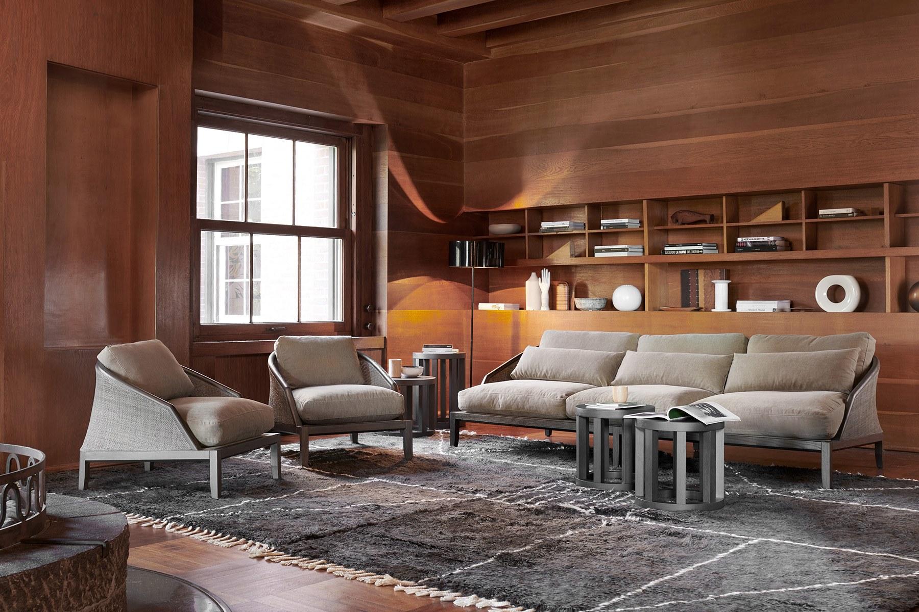 GRACE Armchair with armrests