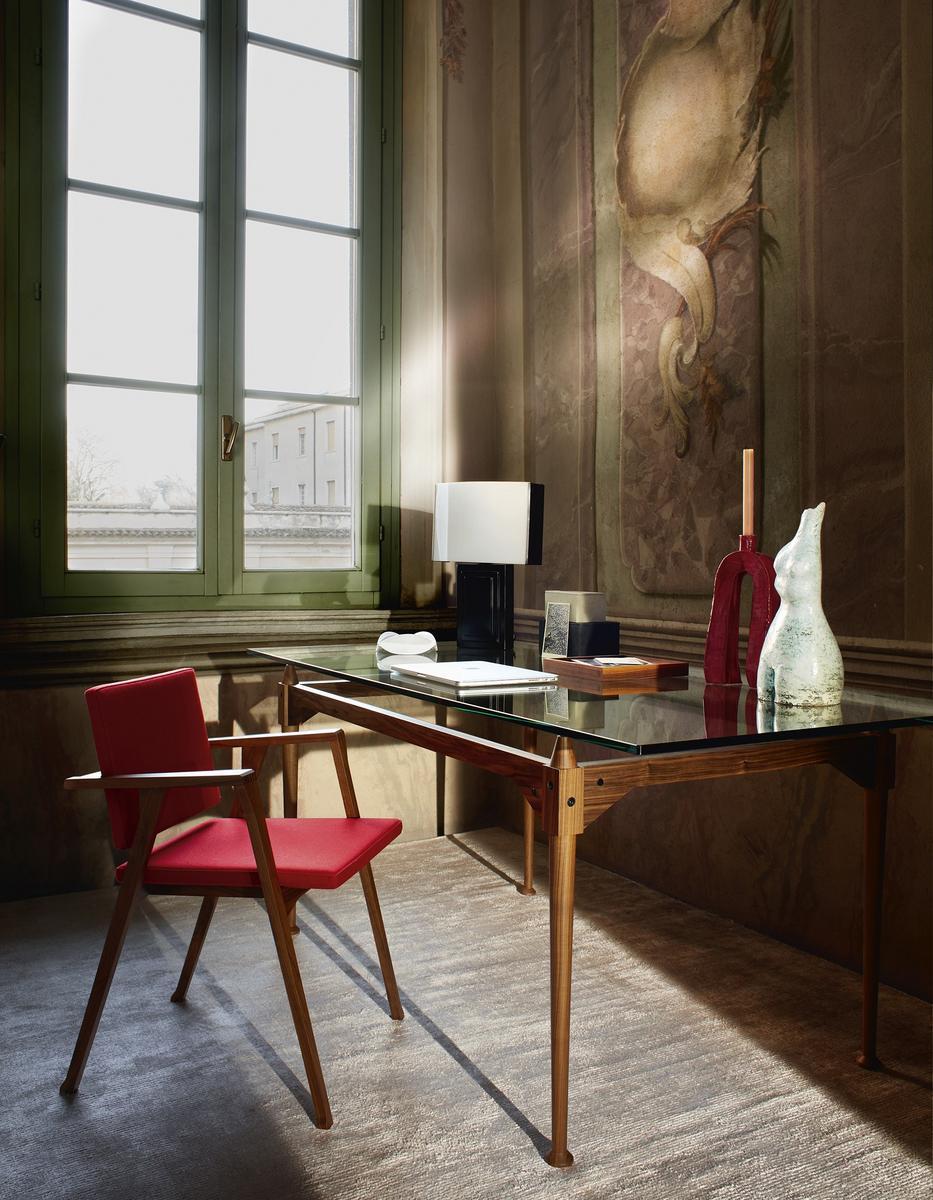 832 LUISA Wooden easy chair