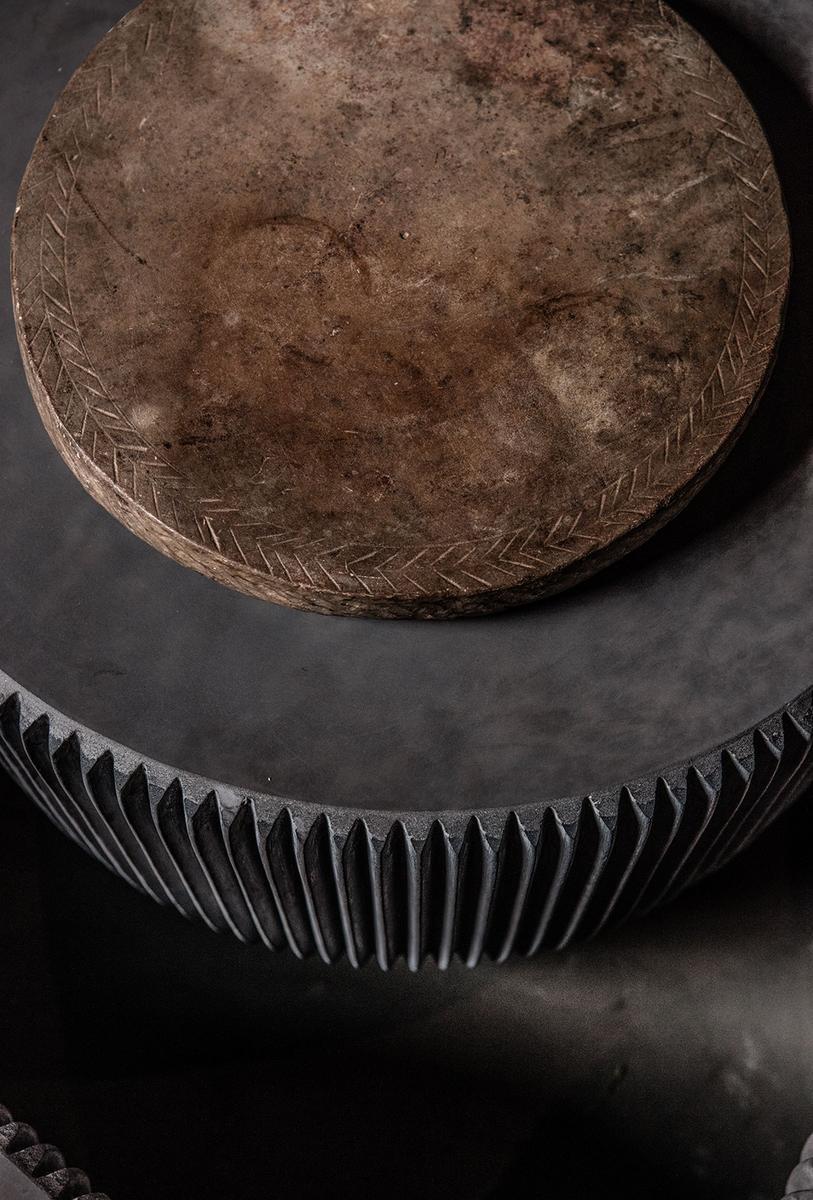 JUNO Round cement coffee table