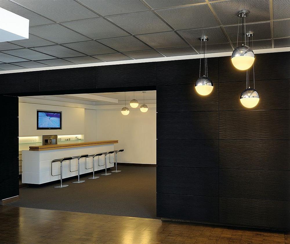 LIGHT EYE Steel pendant lamp in a contemporary style