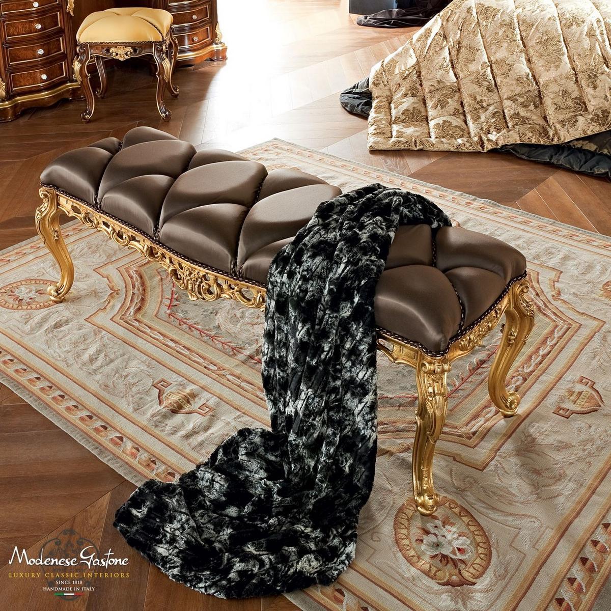 13522 Upholstered bench