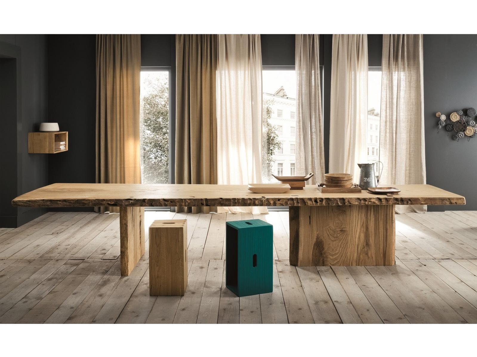VANCOUVER Rectangular oak dining table