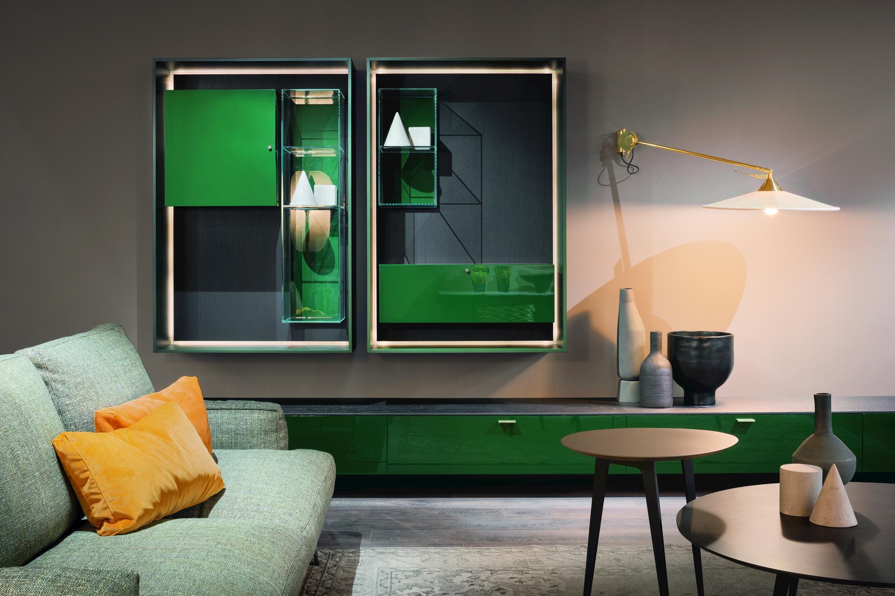 LT40 Sectional storage wall