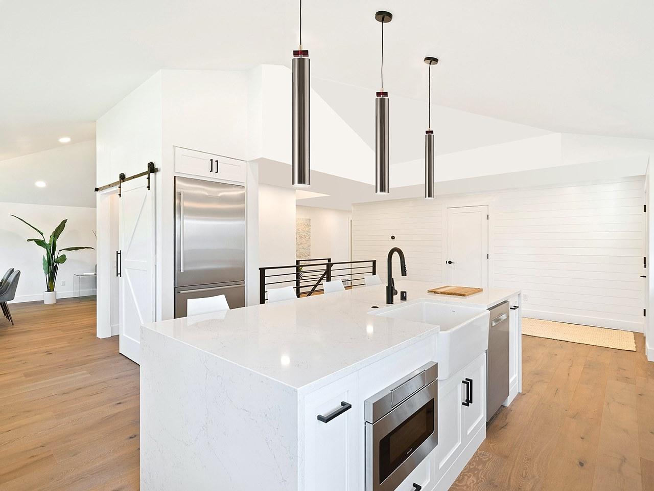 STILE LED direct light metal pendant lamp
