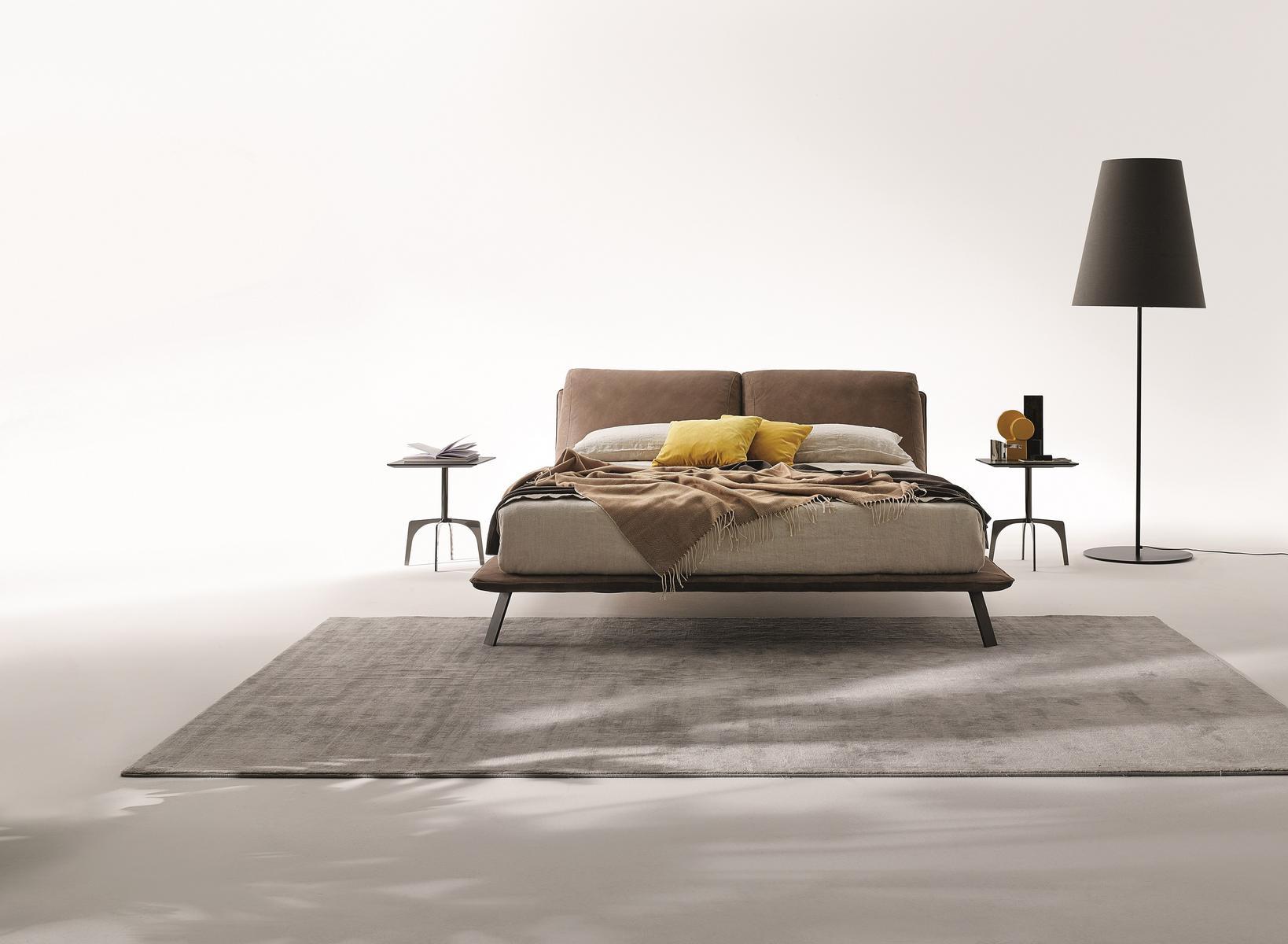 KANAHA Bed with upholstered headboard