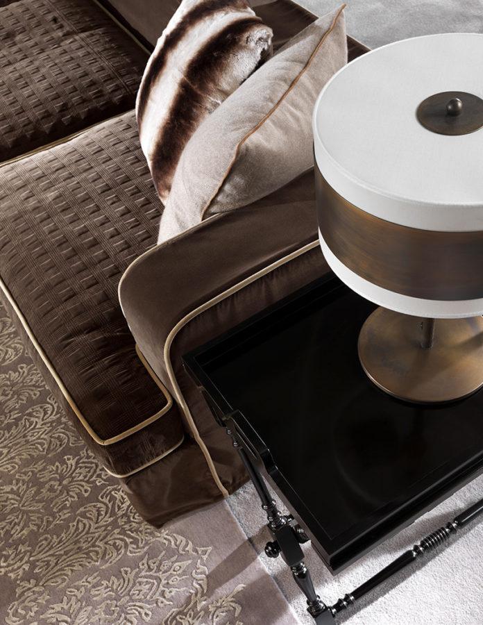 SALLY Direct light brass table lamp