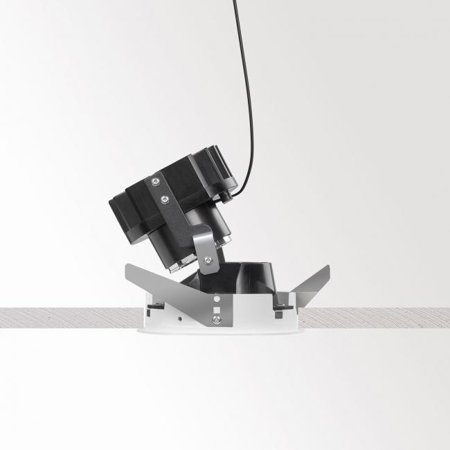 IMAX LED adjustable recessed spotlight