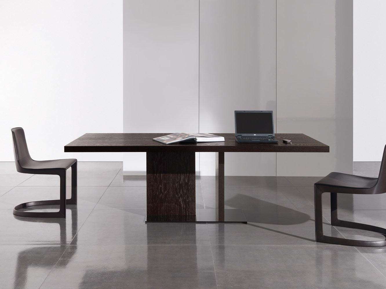 TOULOUSE Table