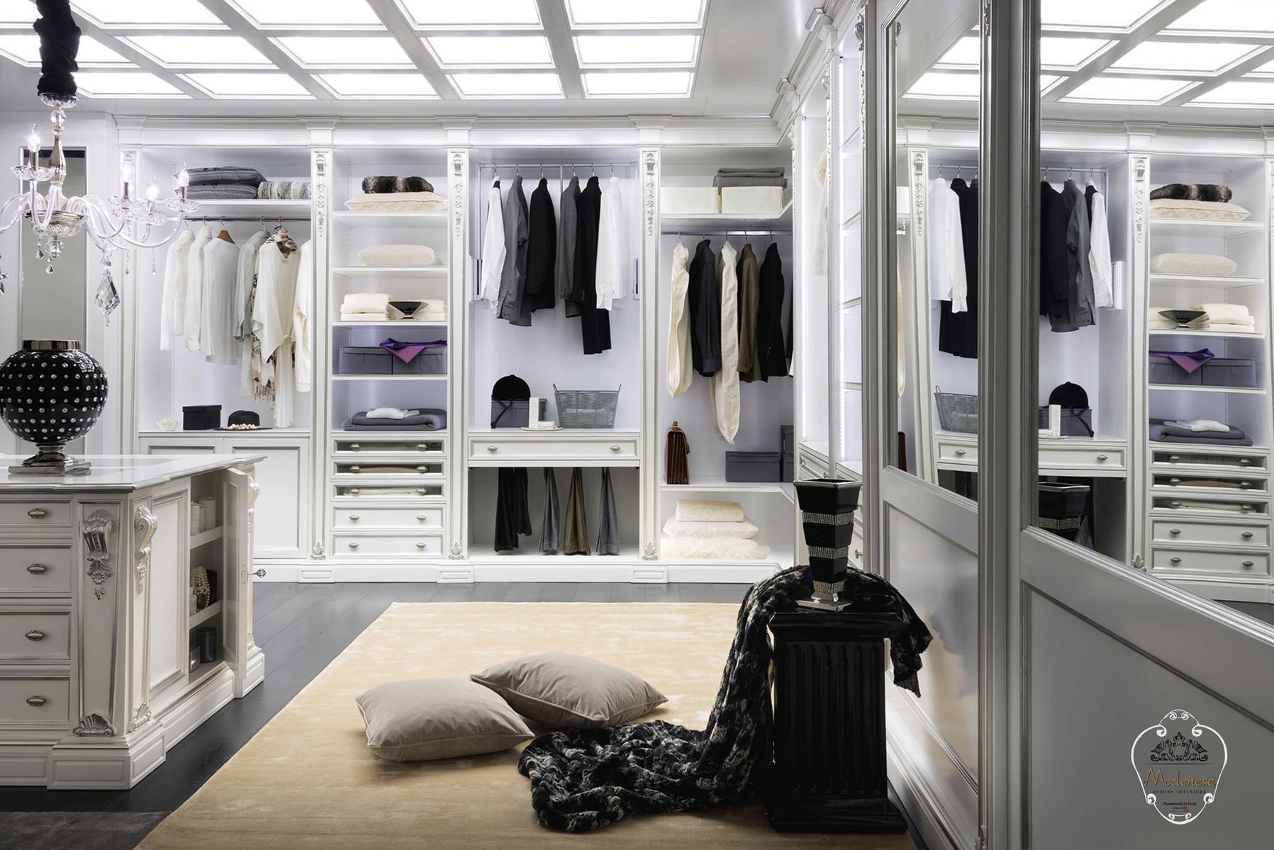 14908 Wooden walk-in wardrobe