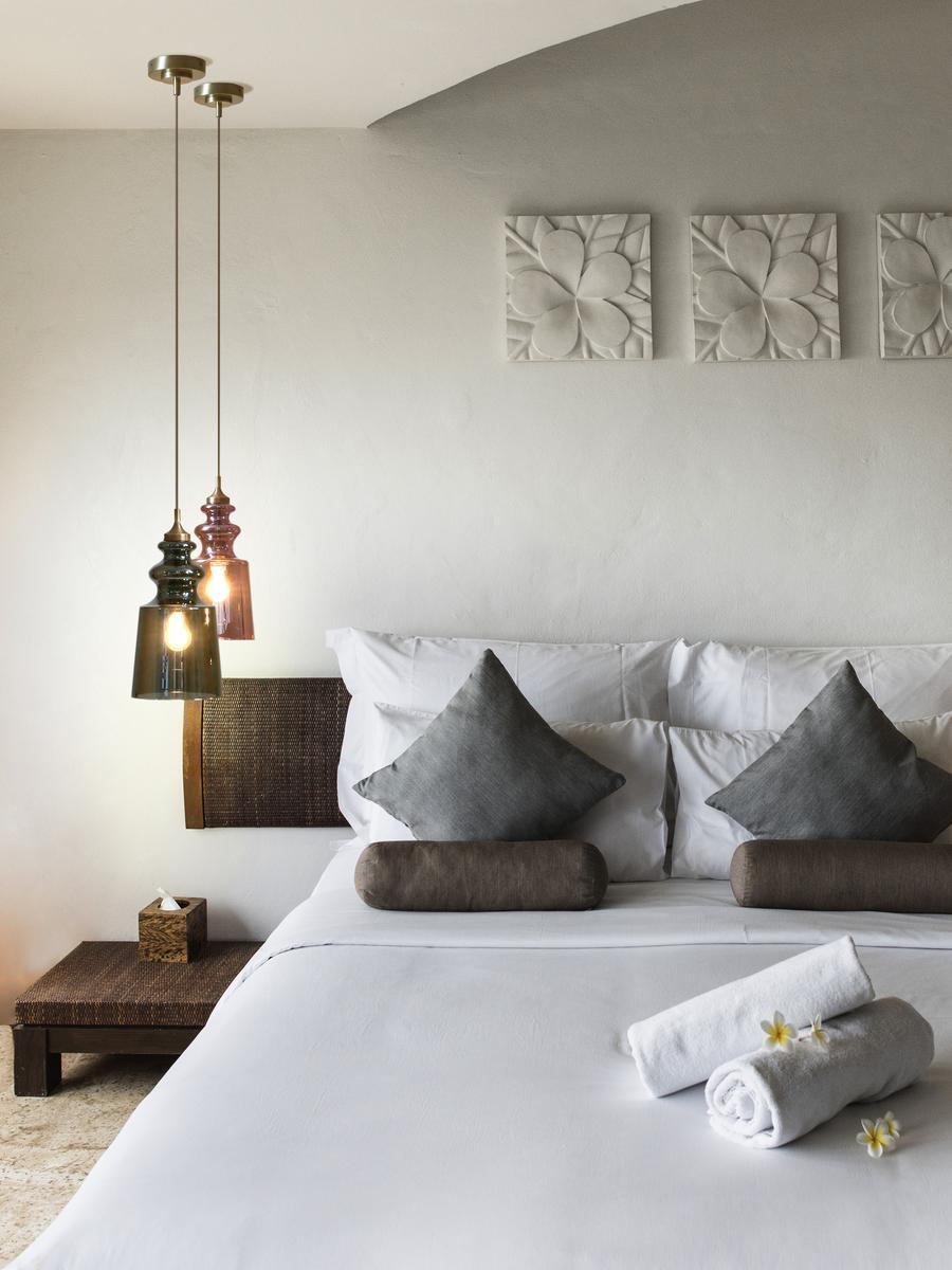 CORNELIA Blown glass pendant lamp