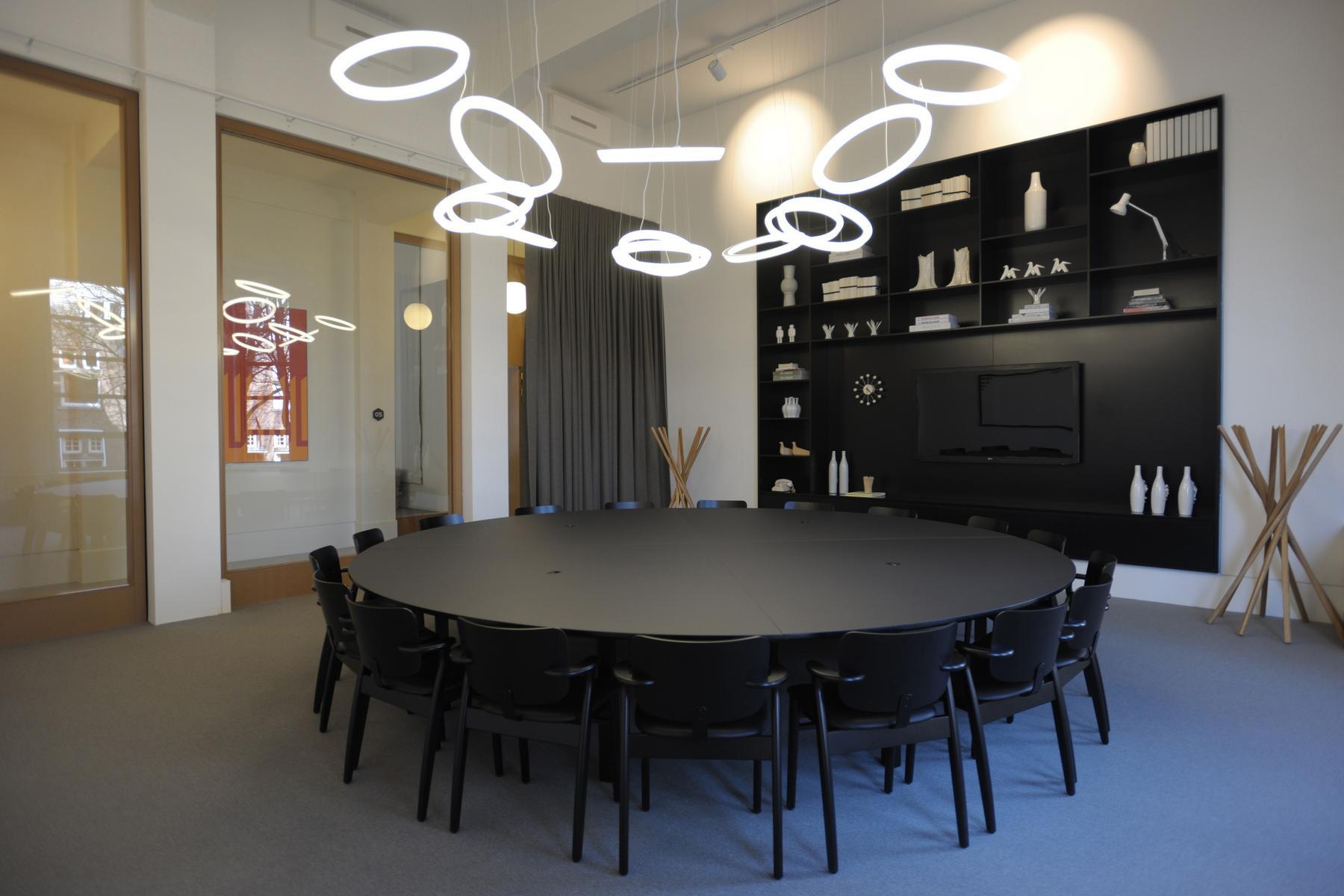HALO CIRCULAR Methacrylate pendant lamp