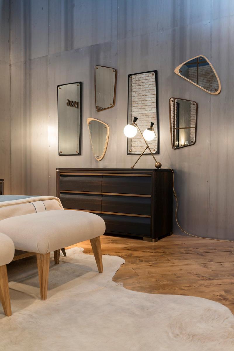 IGLOO Brass and glass table lamp